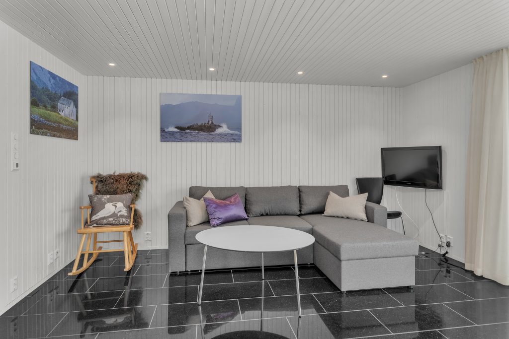 Livingroom - The Boathouse - Vesterålen Apartment